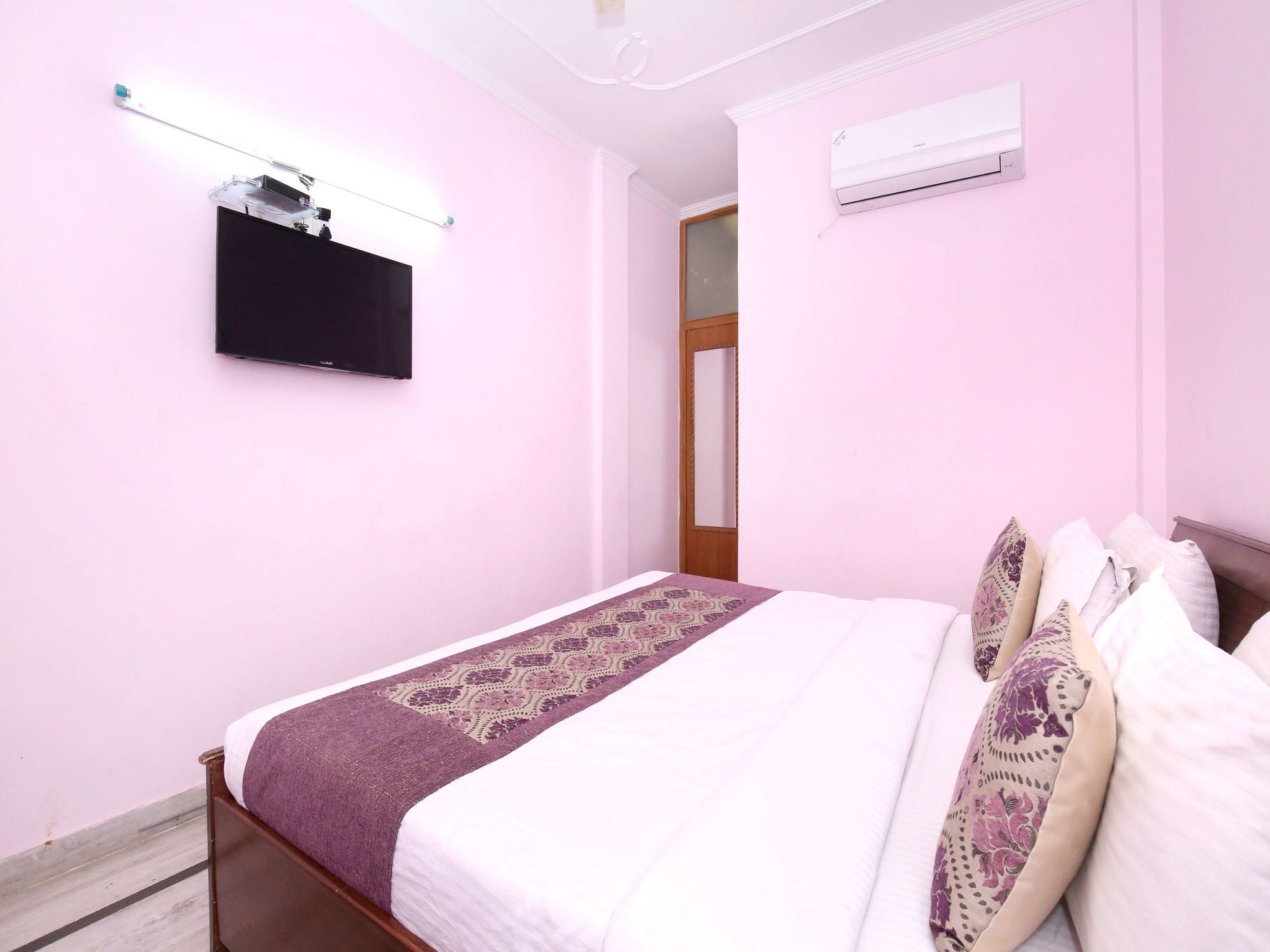 Oyo 6463 Hotel Dove Chandigarh Bagian luar foto