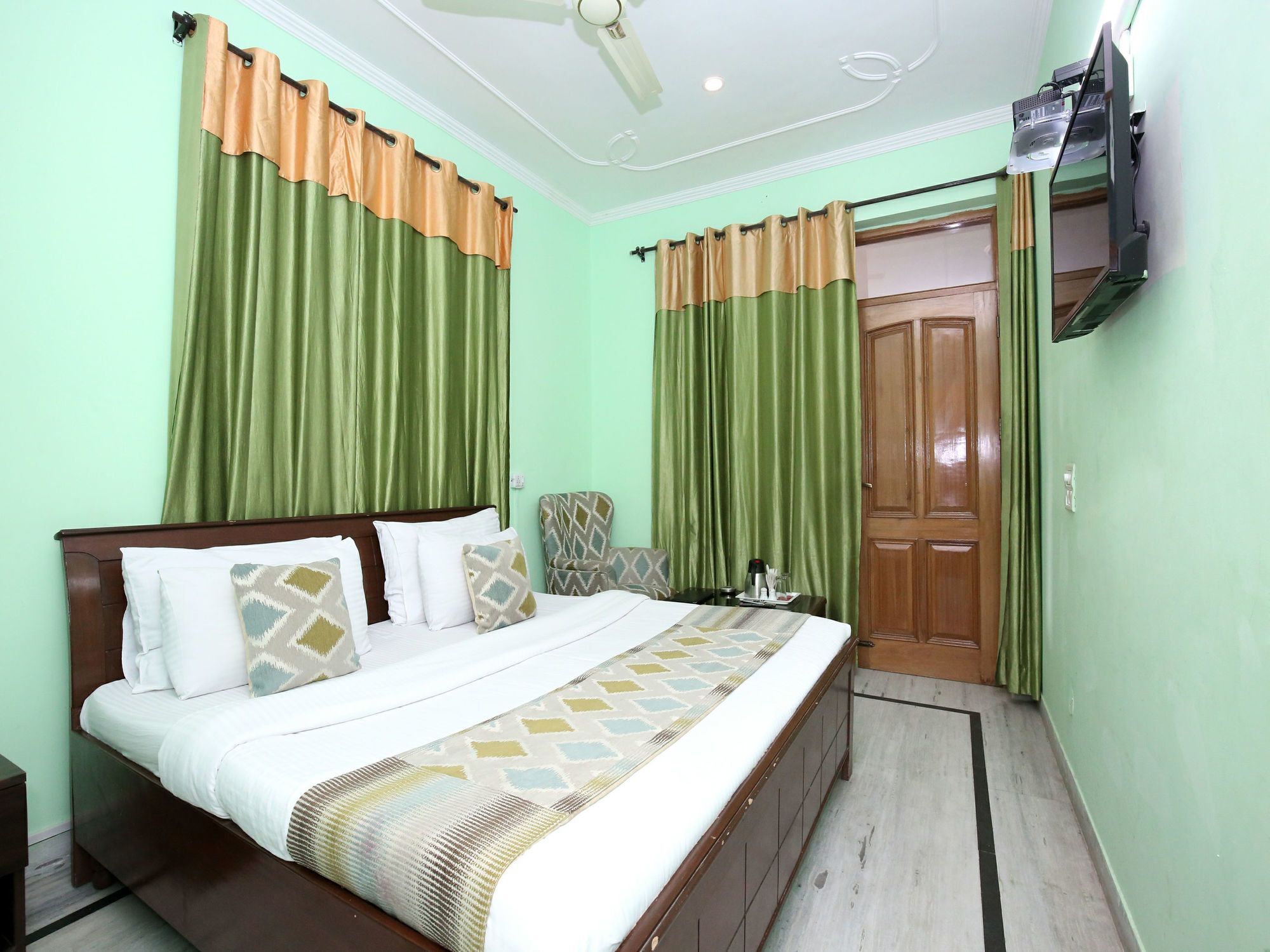 Oyo 6463 Hotel Dove Chandigarh Bagian luar foto